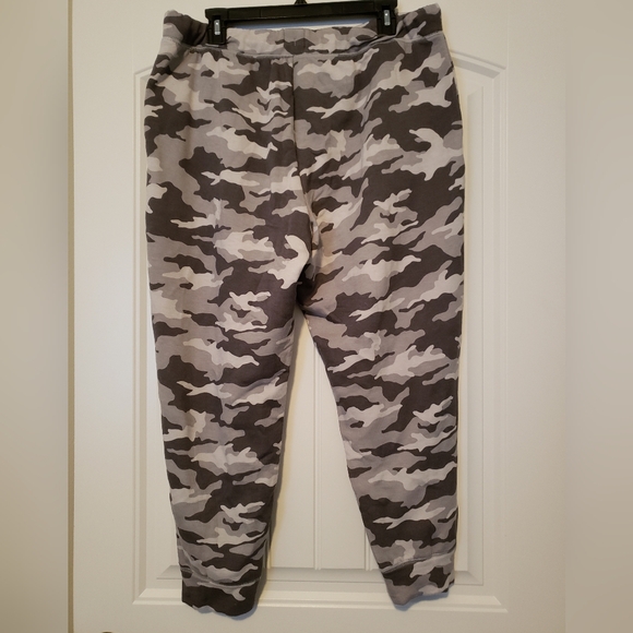 GAP Gray Camouflage 2-piece Jogging Suit Women's Size XL - Picture 6 of 6